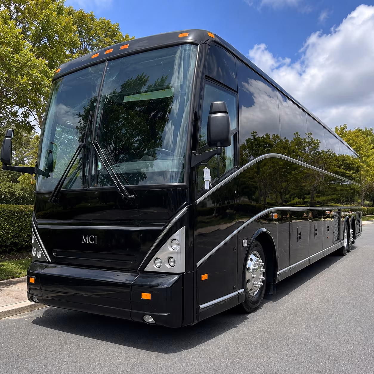 corporate shuttles between chico and sacramento international airport
